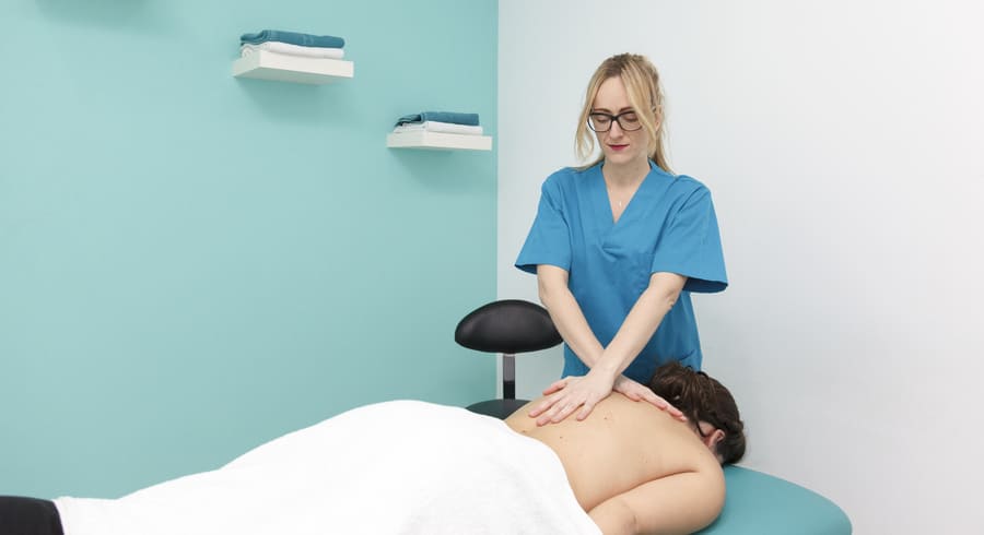 Слушатели АМО научатся применять приемы массажа в реабилитации пациентов после инсульта - фотография